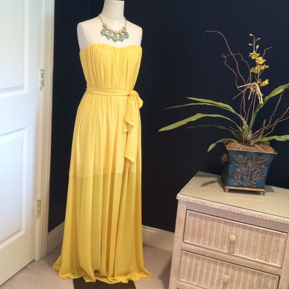 BCBG MAXAZRIA SIZE 8 (S) NWT